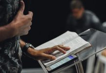 4 razones por las que el púlpito de la iglesia no debe ser usado para campañas políticas