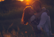 Un día escuché: amar es como estar en una jaula, Pero que tiene siempre la puerta abierta